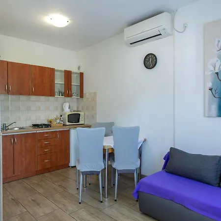 Guest house Danka With Shared Pool
